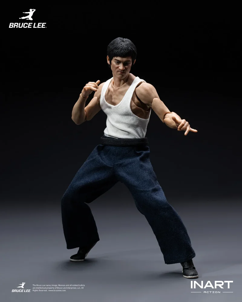 BRUCE LEE (KUNG FU OUTFIT) 1/12 COLLECTIBLE FIGURE