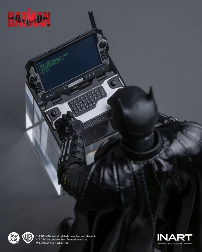 THE BATMAN BATMAN 1/12 ACTION FIGURE