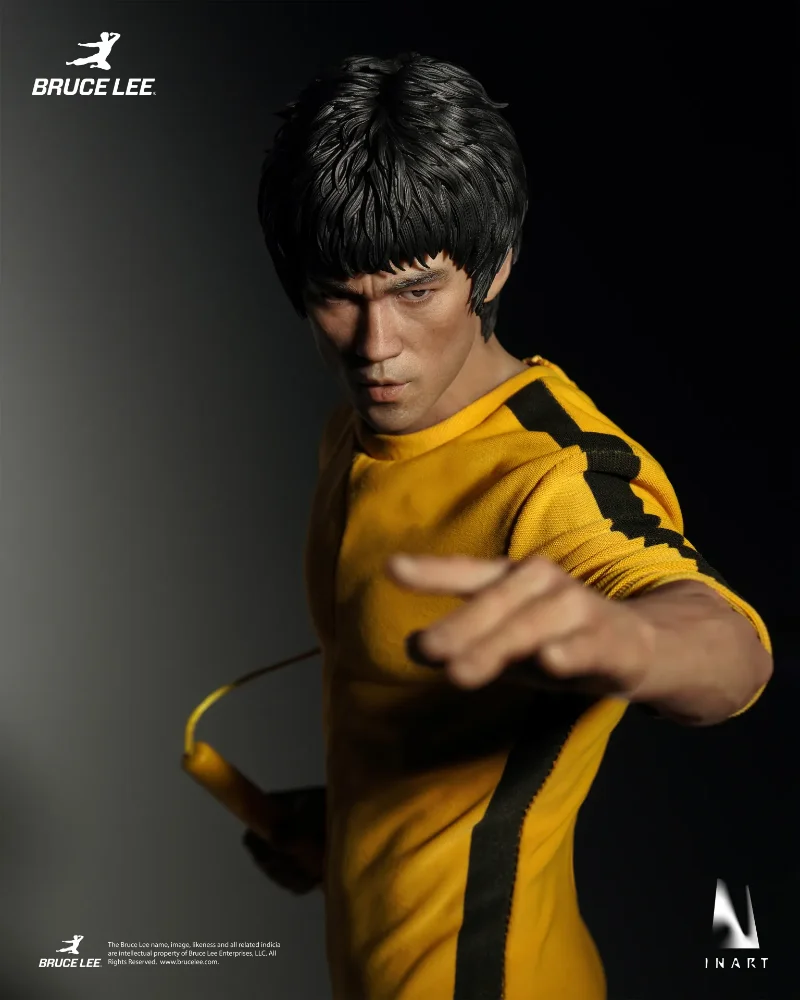BRUCE LEE (YELLOW JUMPSUIT) 1/6 COLLECTIBLE FIGURE