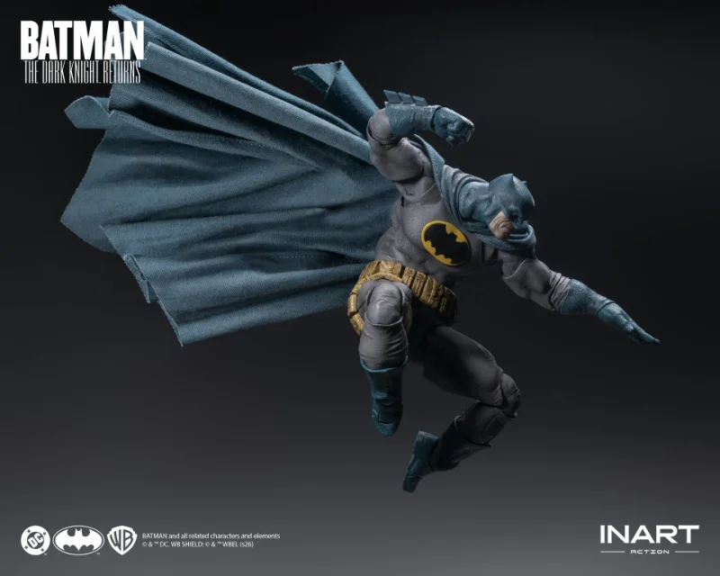 BATMAN THE DARK KNIGHT RETURNS BLUE SUIT 1/12 ACTION FIGURE