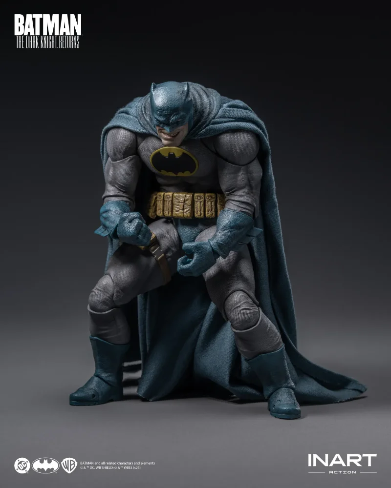 BATMAN THE DARK KNIGHT RETURNS BLUE SUIT 1/12 ACTION FIGURE