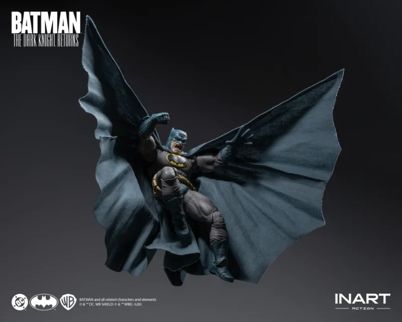 BATMAN THE DARK KNIGHT RETURNS BLUE SUIT 1/12 ACTION FIGURE