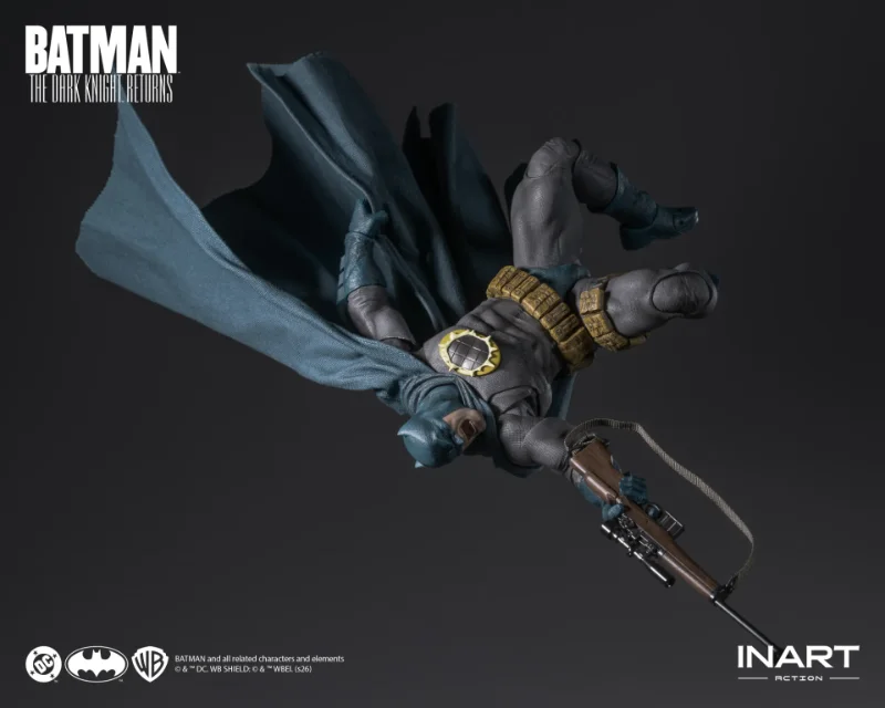BATMAN THE DARK KNIGHT RETURNS BLUE SUIT 1/12 ACTION FIGURE