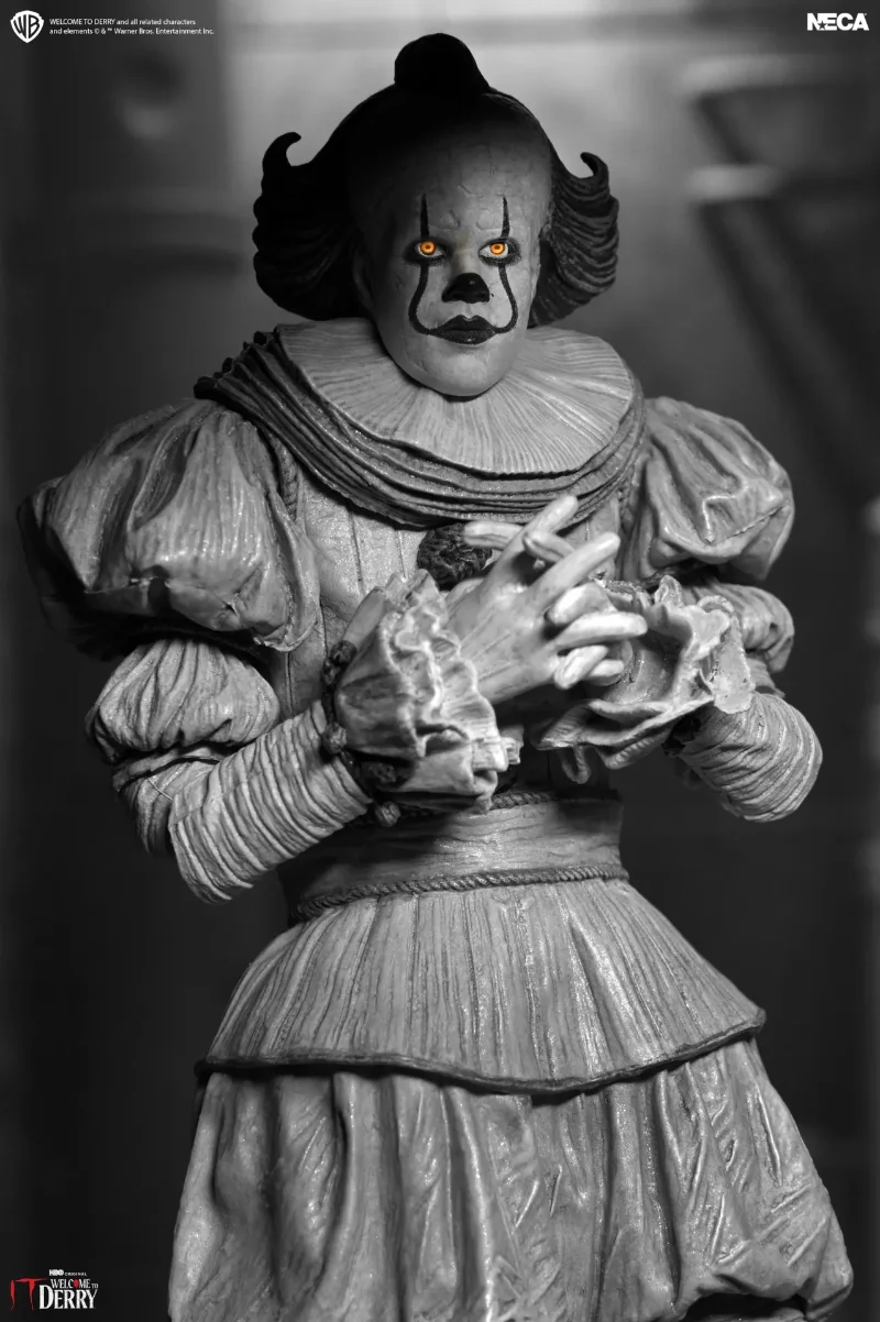 IT WELCOME TO DERRY PENNYWISE BLACK & WHITE ULTIMATE ACTION FIGURE