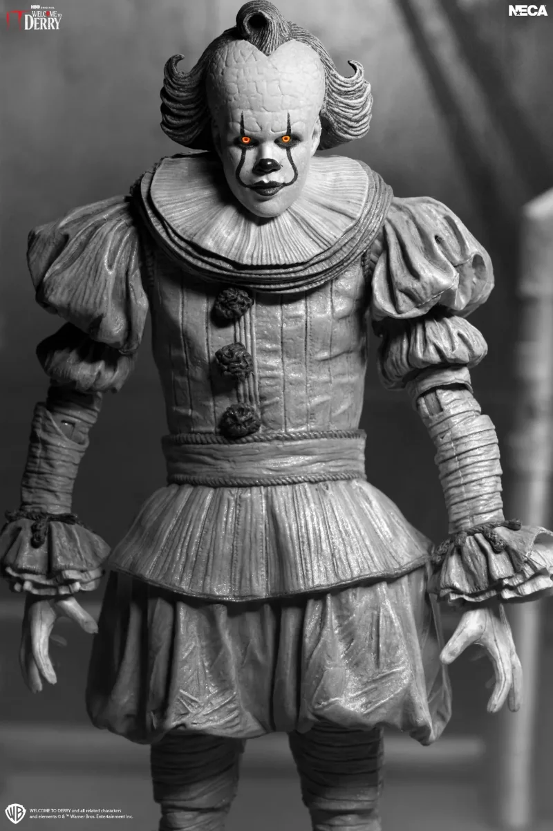 IT WELCOME TO DERRY PENNYWISE BLACK & WHITE ULTIMATE ACTION FIGURE