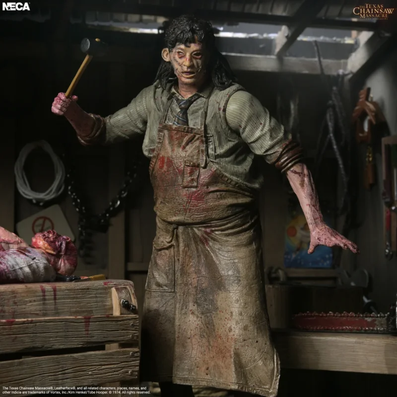 THE TEXAS CHAINSAW MASSACRE THE BEGINNING SLUAGHTERHOUSE ACTION FIGURE BOX SET