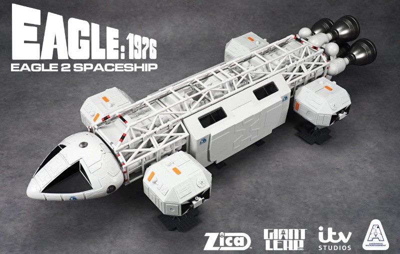 SPACE 1999 EAGLE 1976 RETRO STANDARD PLAYSET NEW EDITION