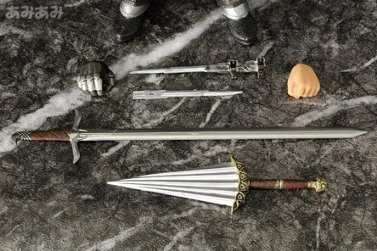 PLAY ARTS KAI ASSASSIN CREED - EZIO