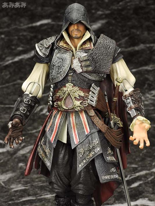 PLAY ARTS KAI ASSASSIN CREED - EZIO