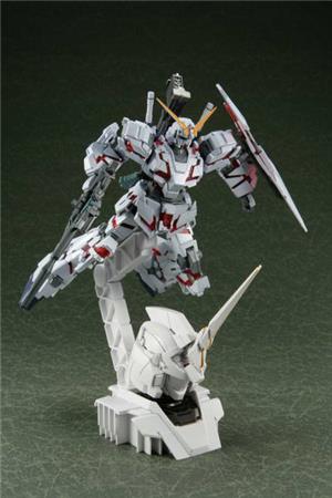 bandai-model-kit-hguc-limited-gundam-unicorn-rx0-destroy-head