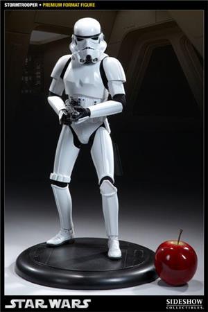 gentle-giant-star-wars-stormtrooper
