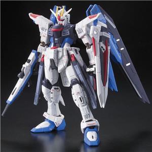 bandai-model-kit-rg-005-freedom-gundam