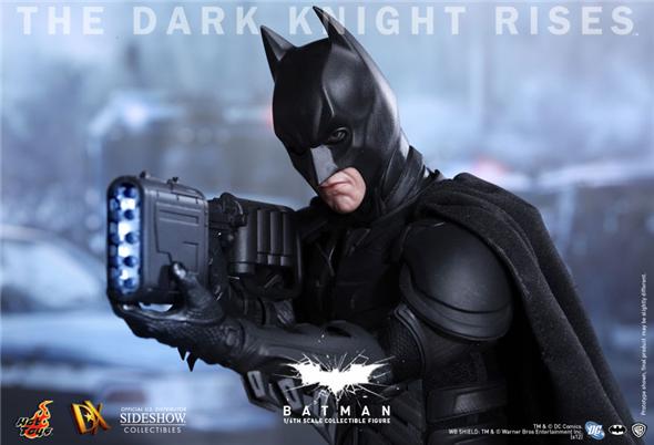 1/6 HOT TOYS - BATMAN DARK KNIGHT RISES