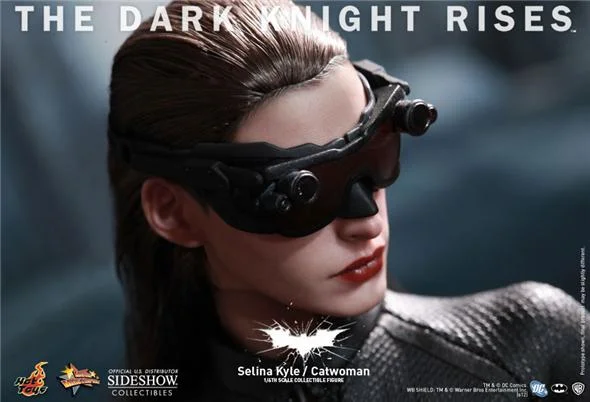 1/6 HOT TOYS - BATMAN CATWOMAN/SELINA KYLE