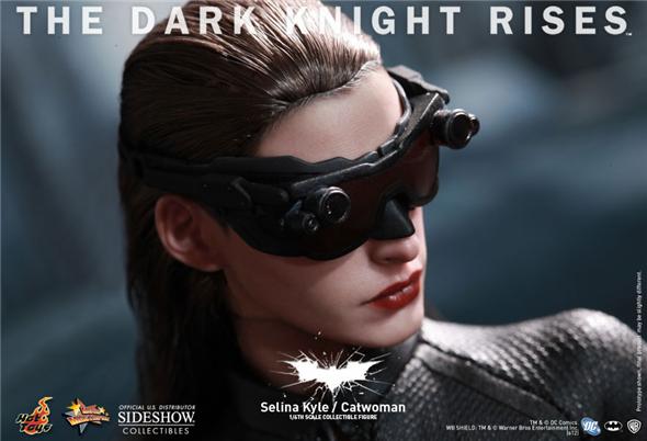 1/6 HOT TOYS - BATMAN CATWOMAN/SELINA KYLE