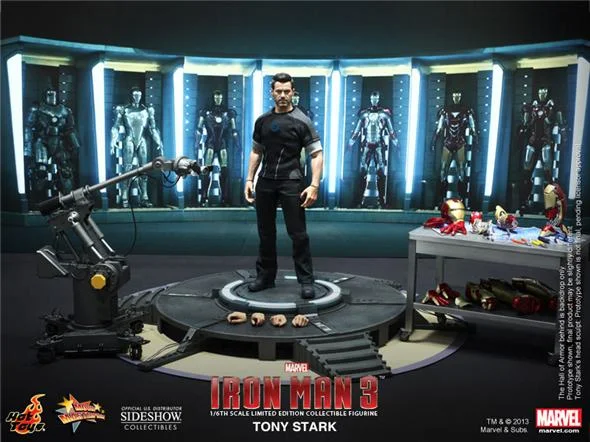 1/6 HOT TOYS - TONY STARK FROM IRON MAN 3