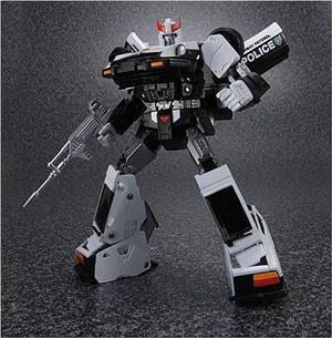 takara-tomy-mp-17-prowl