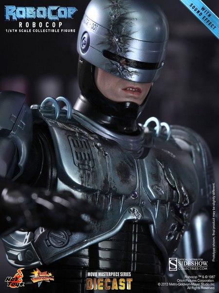 1/6 HOT TOYS - ROBOCOP DIE CAST
