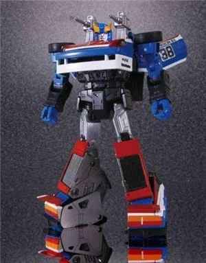 takara-tomy-mp-19-smokescreen