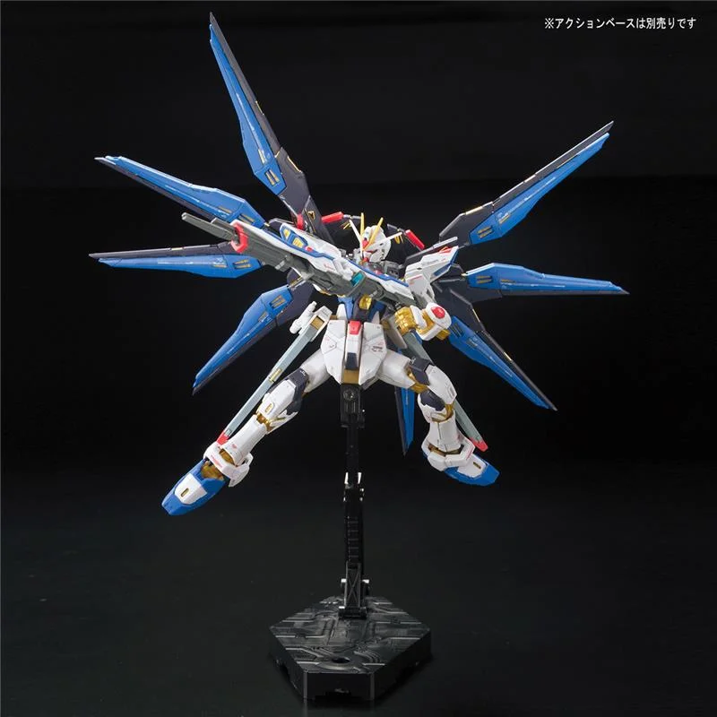 1/144 RG - 014 STRIKE FREEDOM GUNDAM