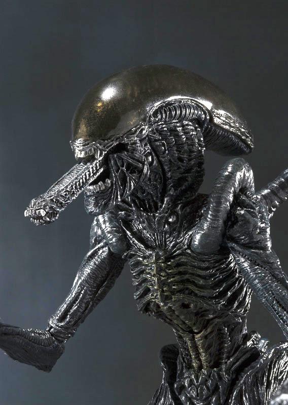 SH MONSTERARTS - MONSTERARTS AVP ALIEN WARRIOR