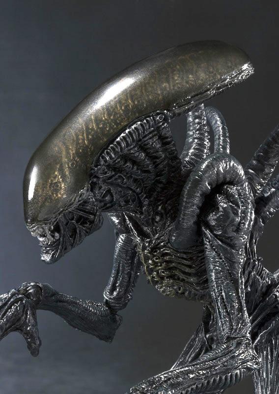 SH MONSTERARTS - MONSTERARTS AVP ALIEN WARRIOR