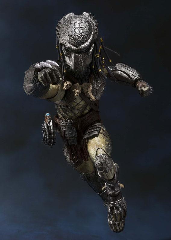 SH MONSTERARTS - MONSTERARTS AVP WOLF PREDATOR
