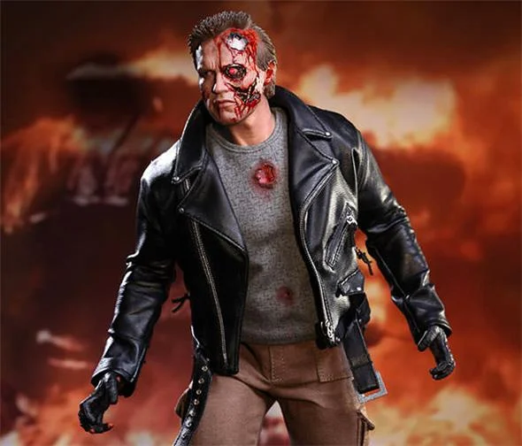 1/6 HOT TOYS - TERMINATOR T-800 BATTLE DAMAGED