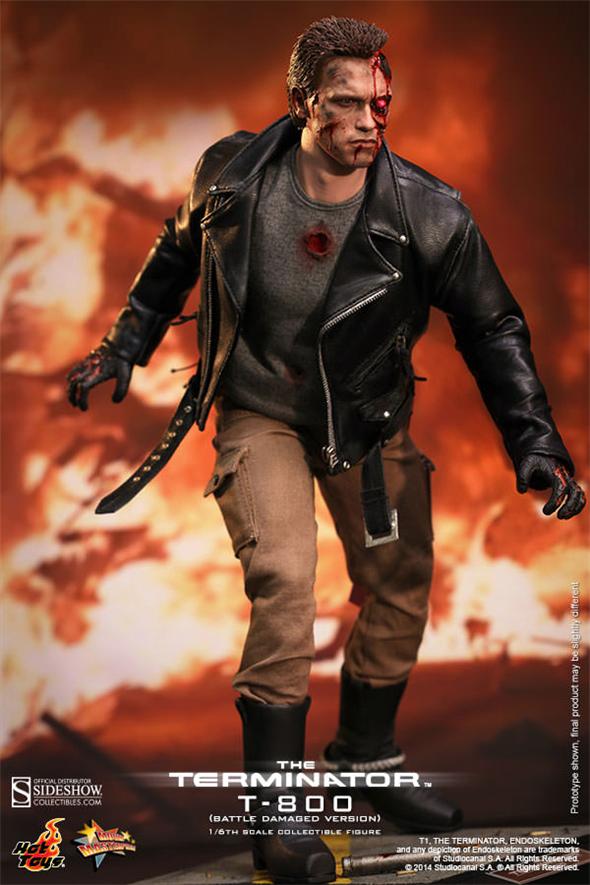 1/6 HOT TOYS - TERMINATOR T-800 BATTLE DAMAGED
