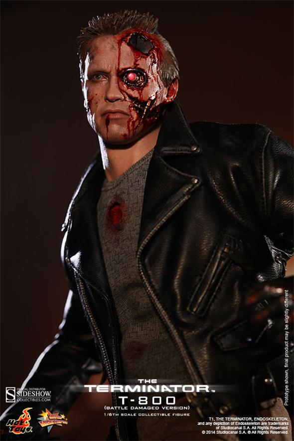 1/6 HOT TOYS - TERMINATOR T-800 BATTLE DAMAGED