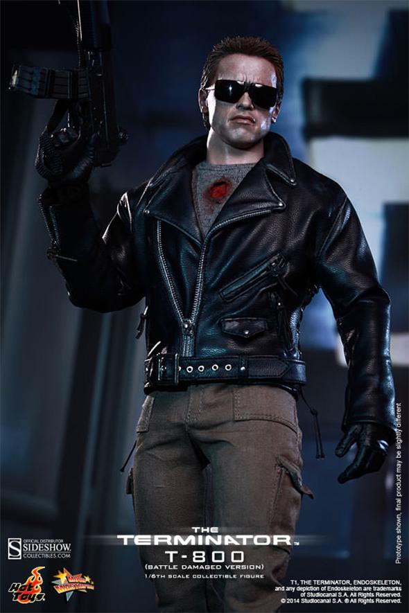 1/6 HOT TOYS - TERMINATOR T-800 BATTLE DAMAGED