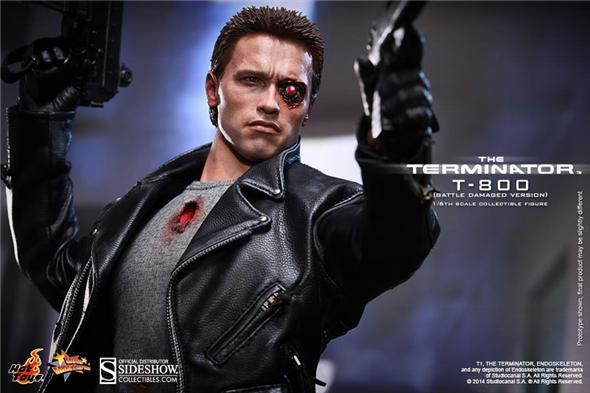 1/6 HOT TOYS - TERMINATOR T-800 BATTLE DAMAGED
