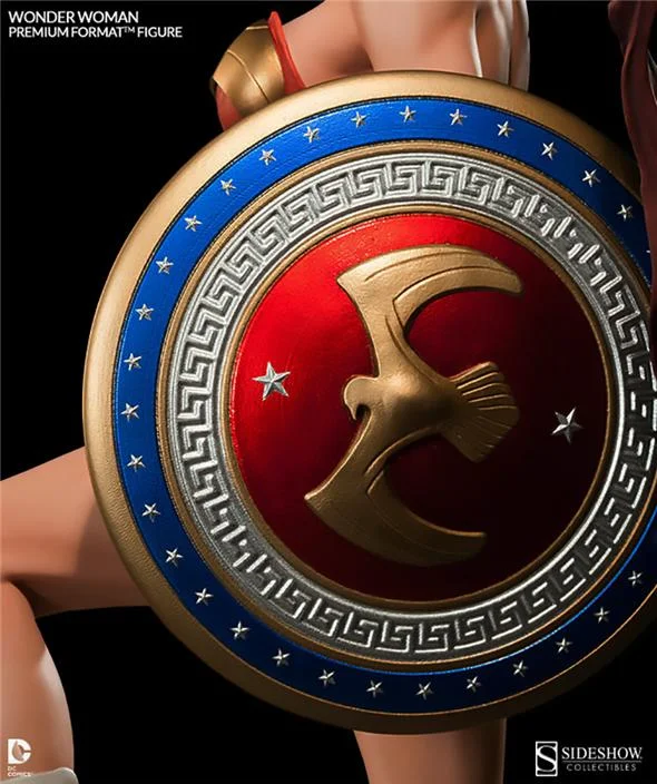 WONDER WOMAN PREMIUM FORMAT FIGURE
