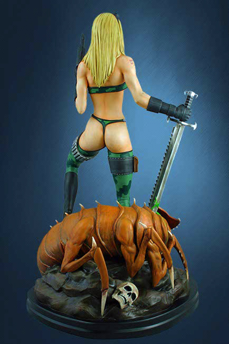 HEAVY METAL ALIEN MARINE GIRL STATUE