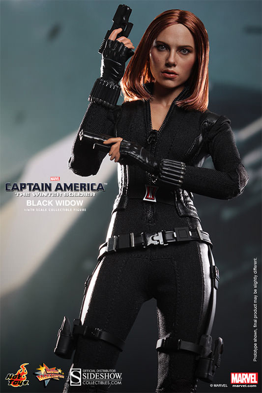 1/6 HOT TOYS - CAPTAIN AMERICA BLACK WIDOW