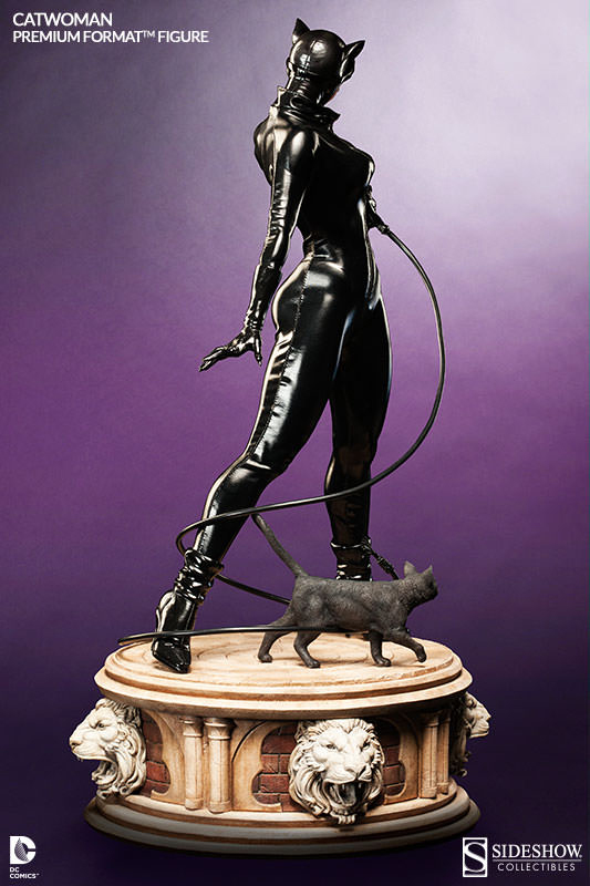 SIDESHOW CATWOMAN PREMIUM FORMAT FIGURE