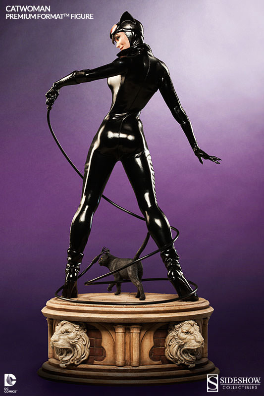SIDESHOW CATWOMAN PREMIUM FORMAT FIGURE