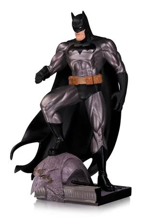dc-direct-batman-by-jim-lee-metallic-mini-statue