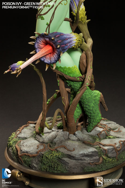 POISON IVY GREEN VER PREM FORM FIG