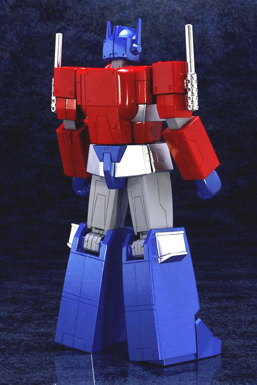 FEWTURE EX GOHKIN TRANSFORMERS CYBERTRON INITIAL SUPREME COMMANDER CONVOY