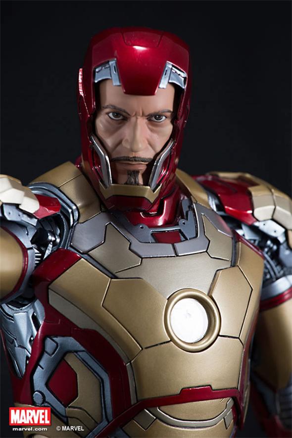 1/4 STATUE (XM STUDIOS) IRON MAN MARK 42