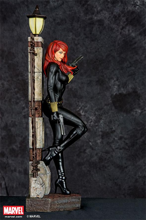 1/4 STATUE (XM STUDIOS) BLACK WIDOW
