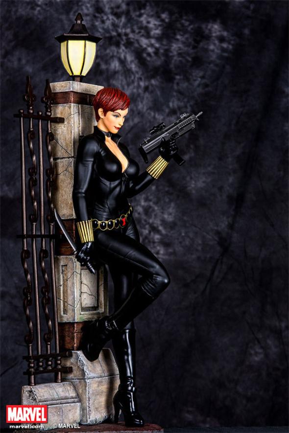1/4 STATUE (XM STUDIOS) BLACK WIDOW