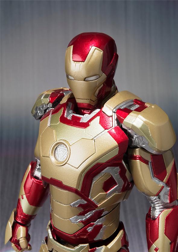 S.H. FIGUARTS IRON MAN IRON MAN MARK 42