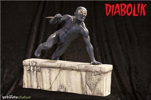 infinite-diabolik-statue