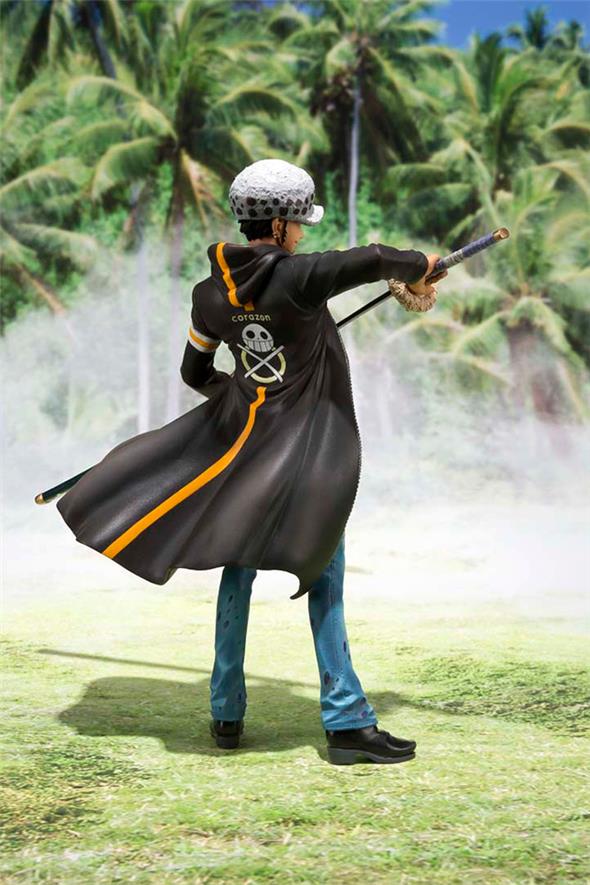ONE PIECE - FIGUARTS ZERO TRAFALGAR LAW - DRESSROSA