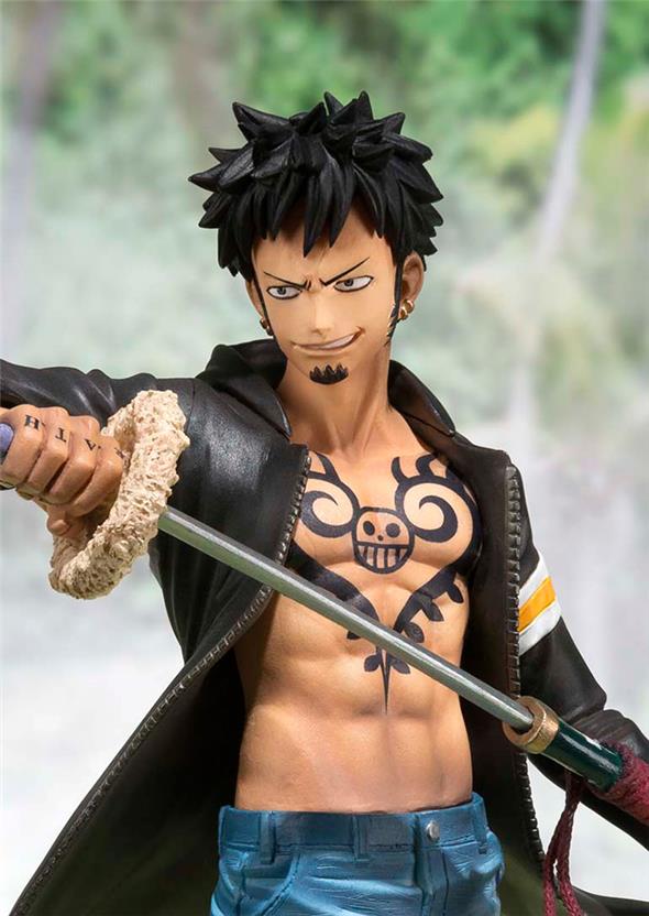 ONE PIECE - FIGUARTS ZERO TRAFALGAR LAW - DRESSROSA