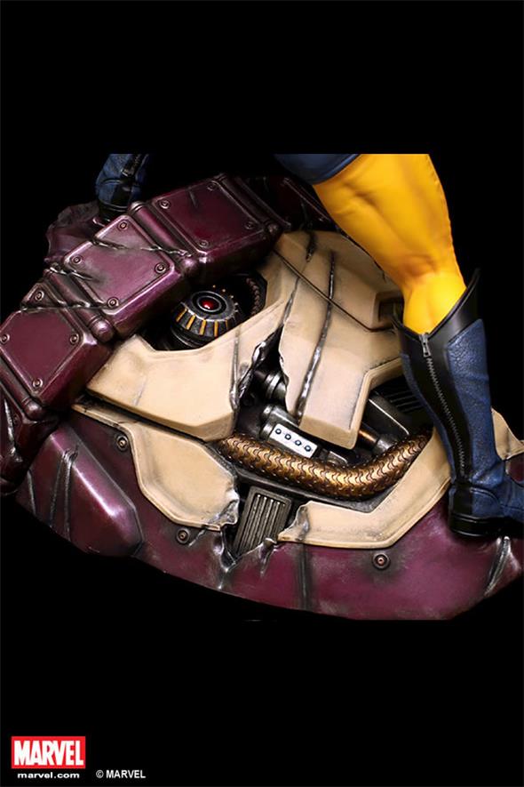 1/4 (XM STUDIOS) WOLVERINE ON SENTINEL HEAD