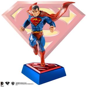noble-collection-superman-comic-book-ed-sculpt
