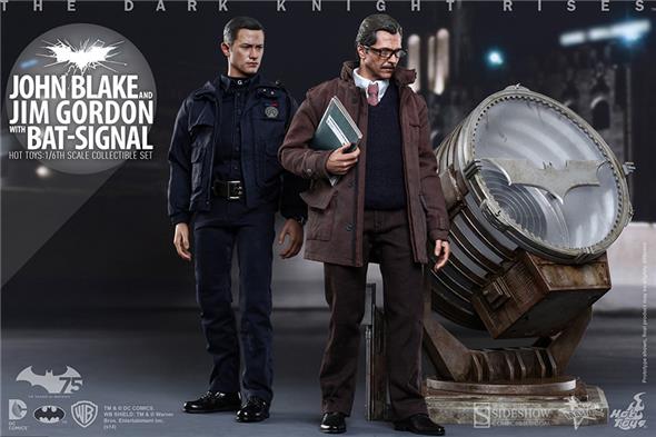 1/6 HOT TOYS - JOHN BLAKE AND JIM GORDON WITH BATSIGNAL